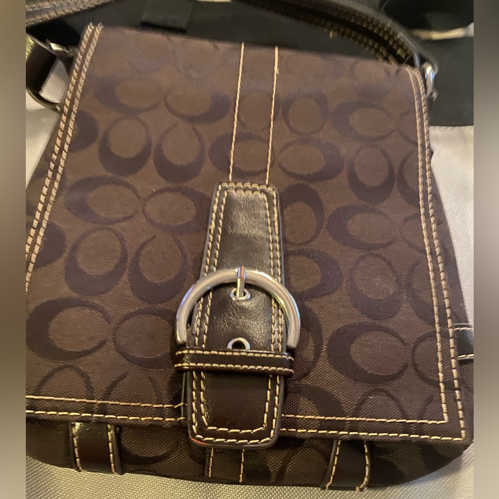 Logo crossbody purse